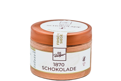 Ein Glas Hofmanns Shop Premium-Eis Praline-Nuss Schokoladenaufstrich mit Kupferdeckel.