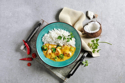 Weißer Reis & gelbes Curry – pure Genussmomente in deiner HOFMANNs Feinschmecker-Box.