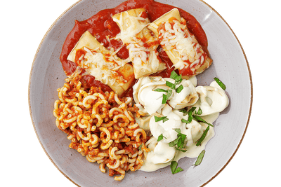 Hofmanns Shop Nudelplatte „Osteria“: Verschiedene Pasta in cremiger & roter Sauce, italienisch genießen.